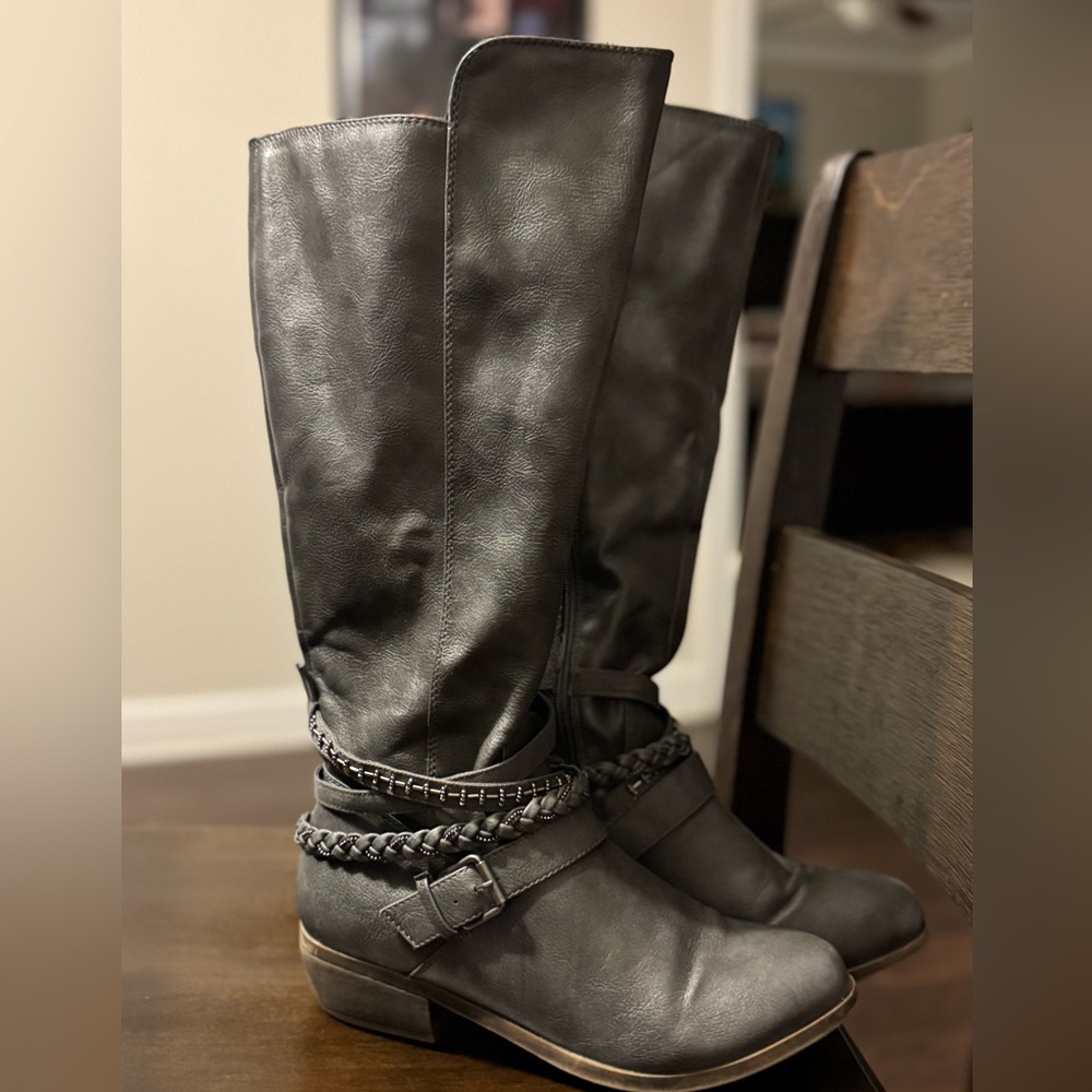 Grey tall boots